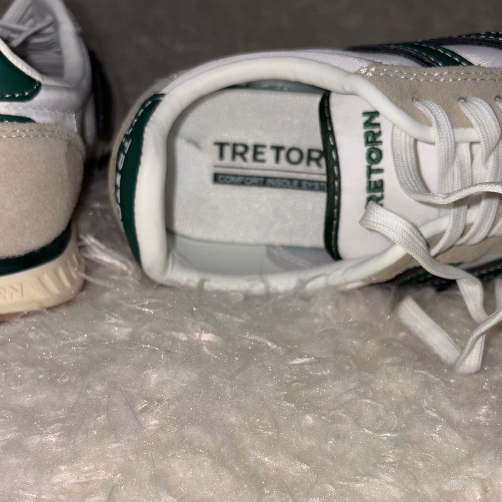 Tretorn Low rise Kristine Sneakers-White, Green, Suede Trim Sz 7.5 - Picture 6 of 8